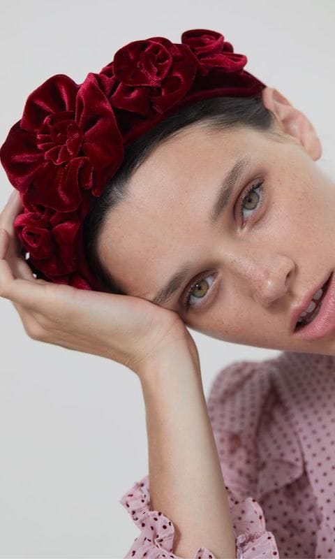 rigid velvet headband with flower de zara