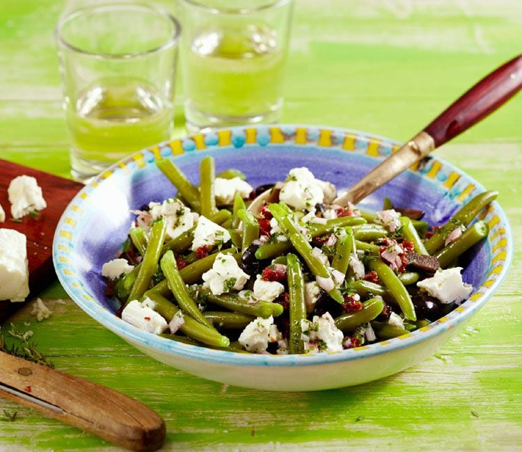 Ensalada de judías verdes y queso feta al tomillo