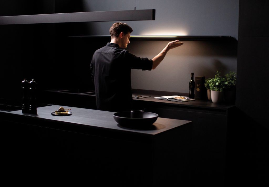 Estante de cocina con iluminación integrada