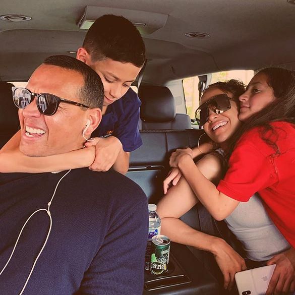 Jennifer Lopez, Alex Rodriguez y su familia