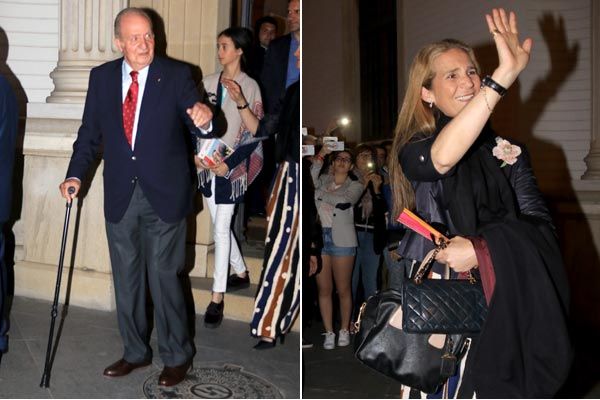 El rey Juan Carlos, su hija Elena y su nieta Victoria Federica fueron además vistos caminando por las calles de Sevilla
