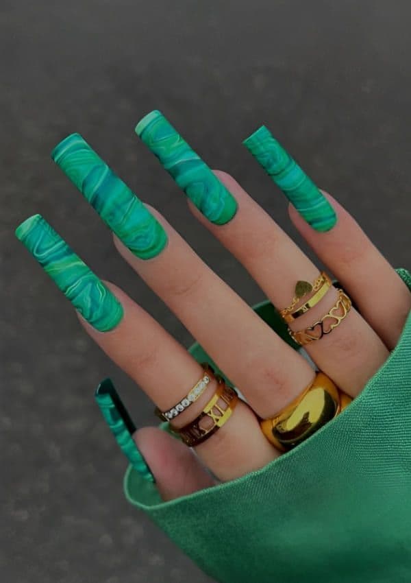 manicura marmolada verde