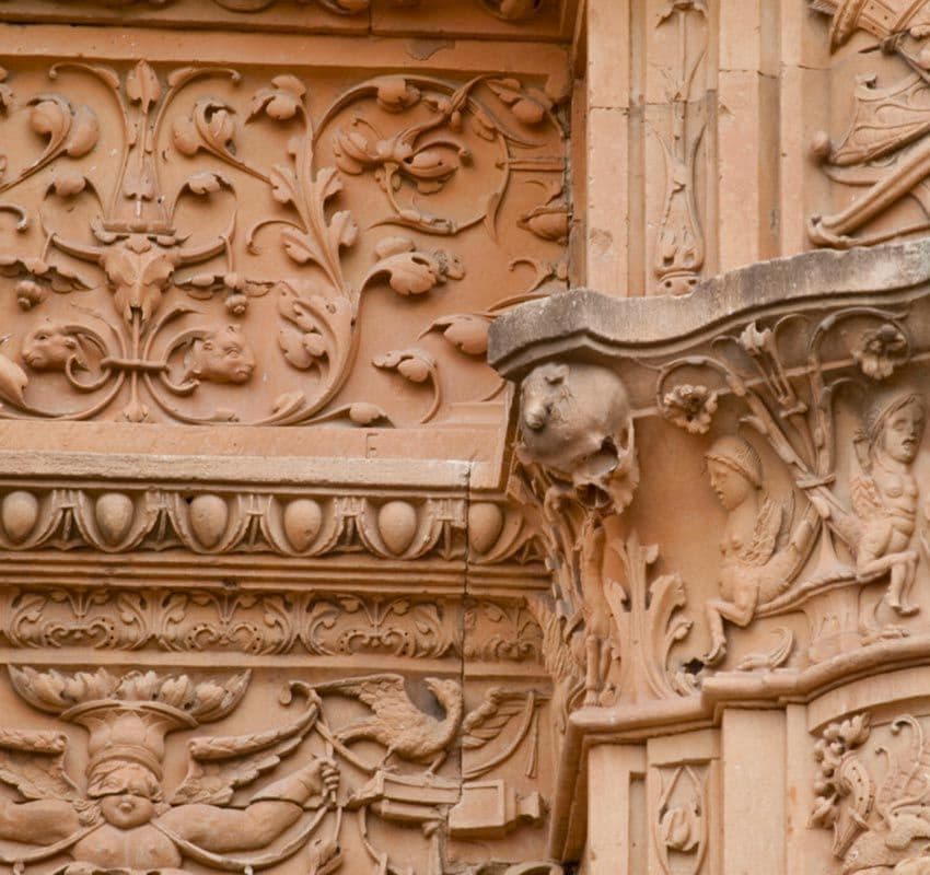 Rana en la fachada de la Universidad de Salamanca