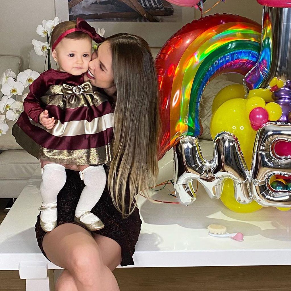 Marlene Favela celebra los 10 meses de su hija