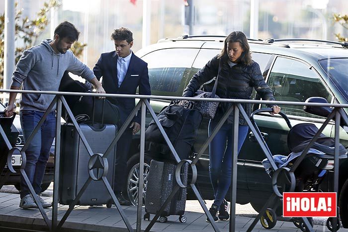 Ana Boyer y Fernando Verdasco vuelven a casa con su bebé tras un puente de música y reencuentros