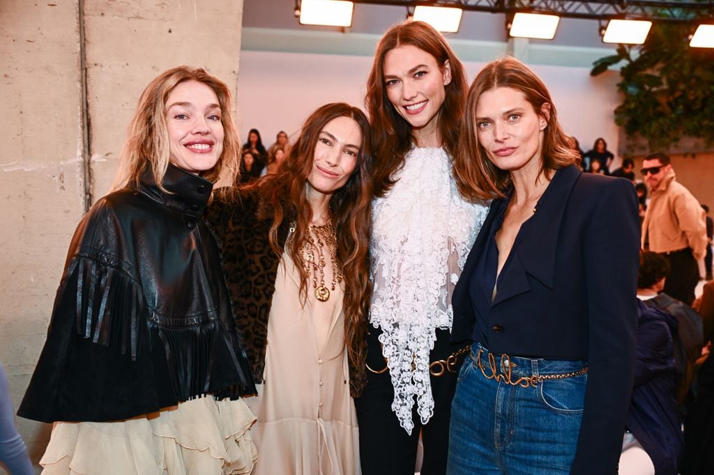 Natalia Vodianova, Jessica Miller, Karlie Kloss y Malgosia Bela en el desfile de Chloé en París