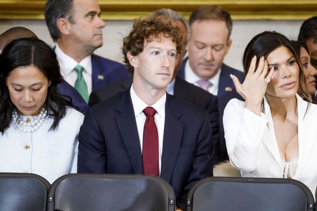 Mark Zuckerberg y el escote de Lauren Sánchez: El tema viral de la investidura de Donald Trump