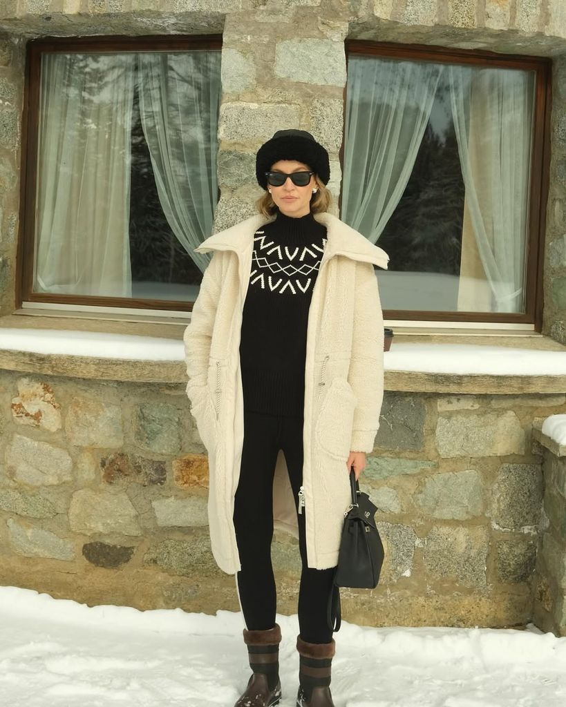 La influencer Anouk Yve en la nieve