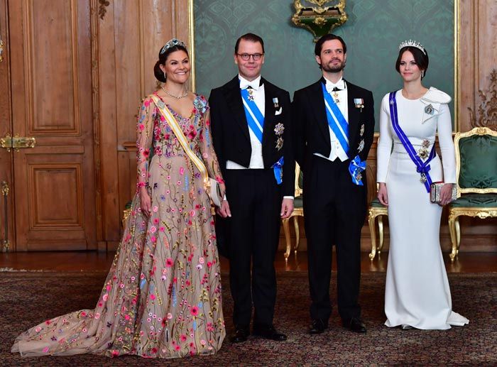 princesa Victoria y príncipe Felipe con sus respectivas parejas