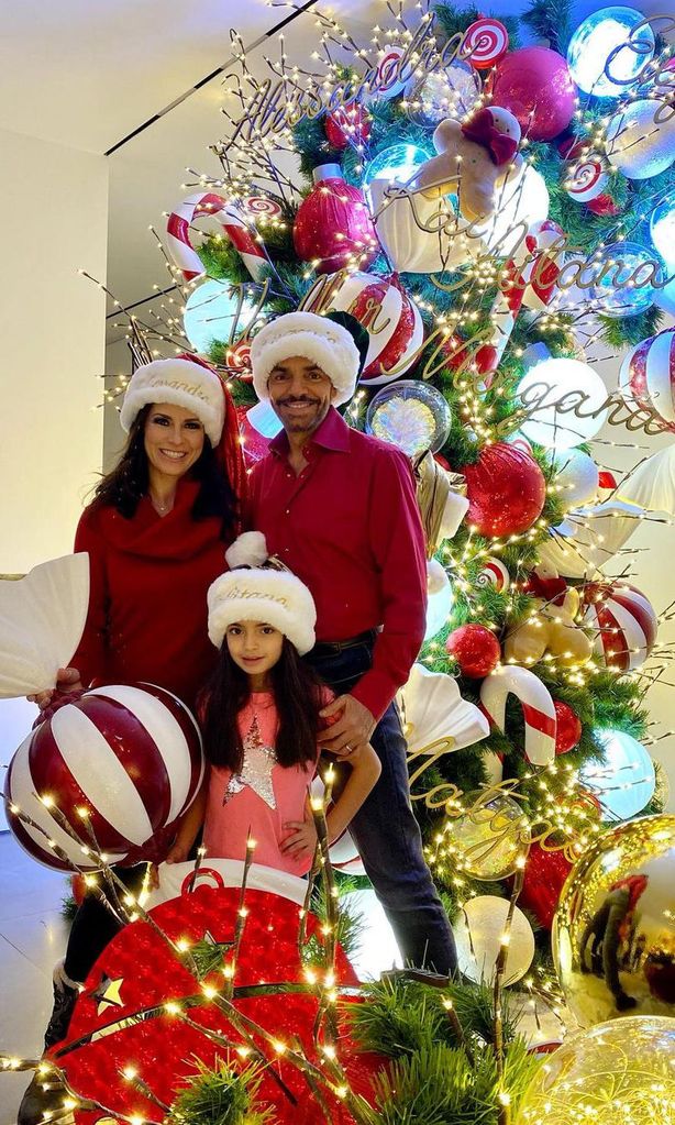 Eugenio Derbez, Alessandra Rosaldo y su hija