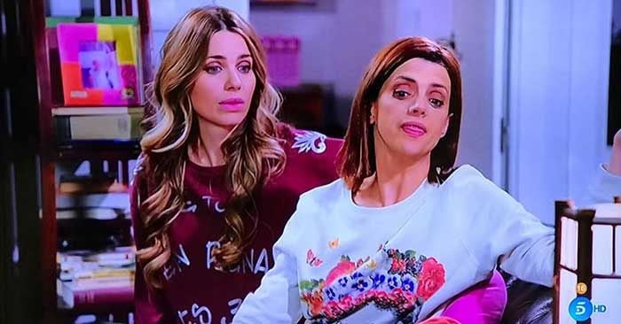 Vanesa Romero y Macarena Gómez en un fotograma de la serie La que se avecina