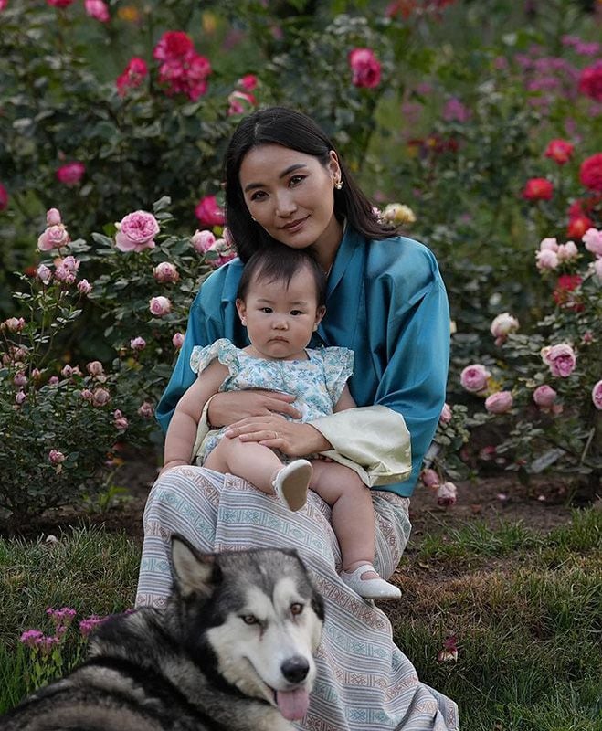 Reina de Bután y su tercera hija