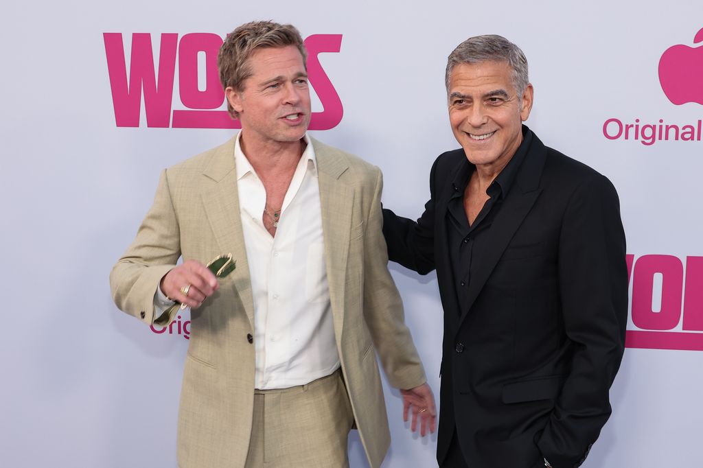 Brad Pitt y George Clooney en el estreno de su película 'Wolfs' en Los Ángeles el 18 de septiembre de 2024