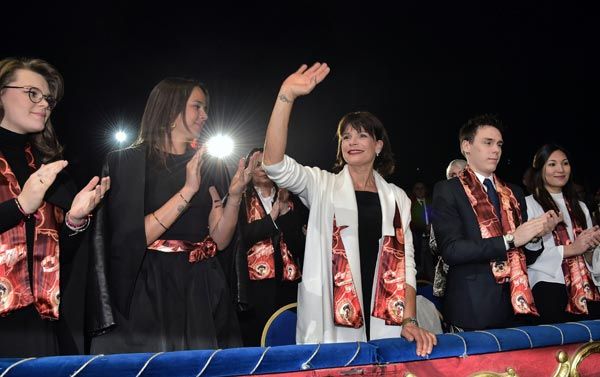 La Princesa ha inculdado su pasión por el circo a sus tres hijos. Este año, el festival celebra su 40 aniversario y rinde homenaje a su fundador, el príncipe Raniero
