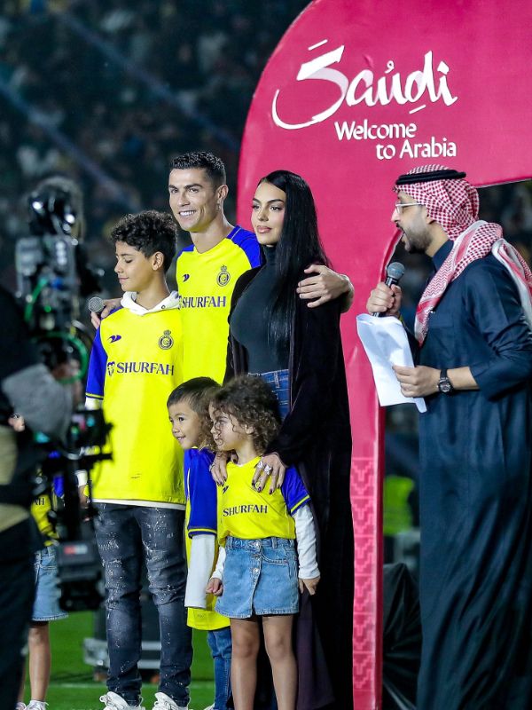 Georgina Rodríguez, Cristiano Ronaldo y sus hijos