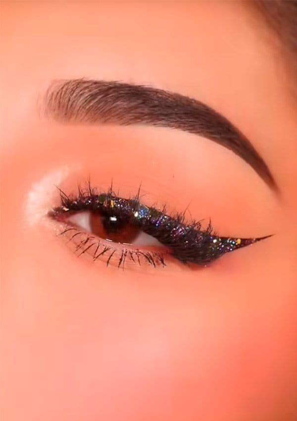 eyeliner glitter