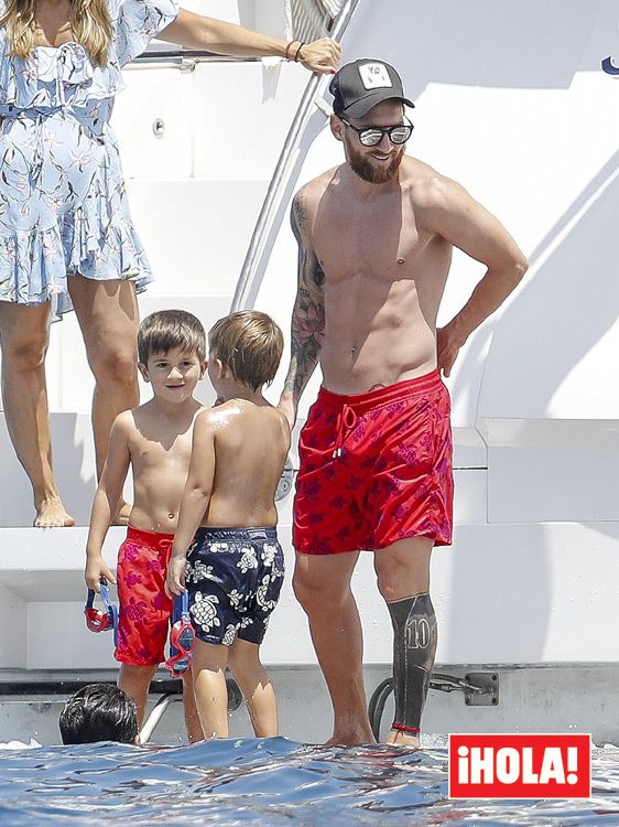 Leo Messi y Antonela Roccuzzo disfrutan de sus vacaciones familiares en Ibiza