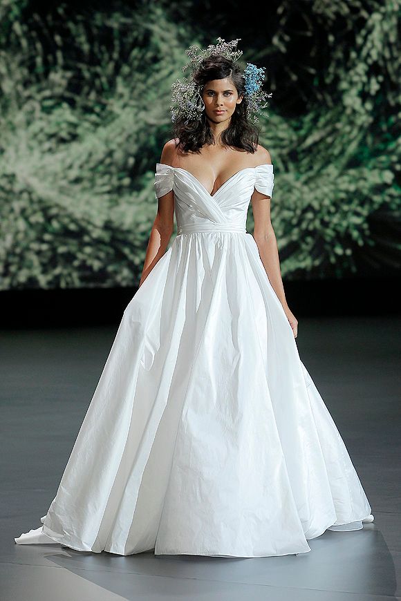 pronovias eco013