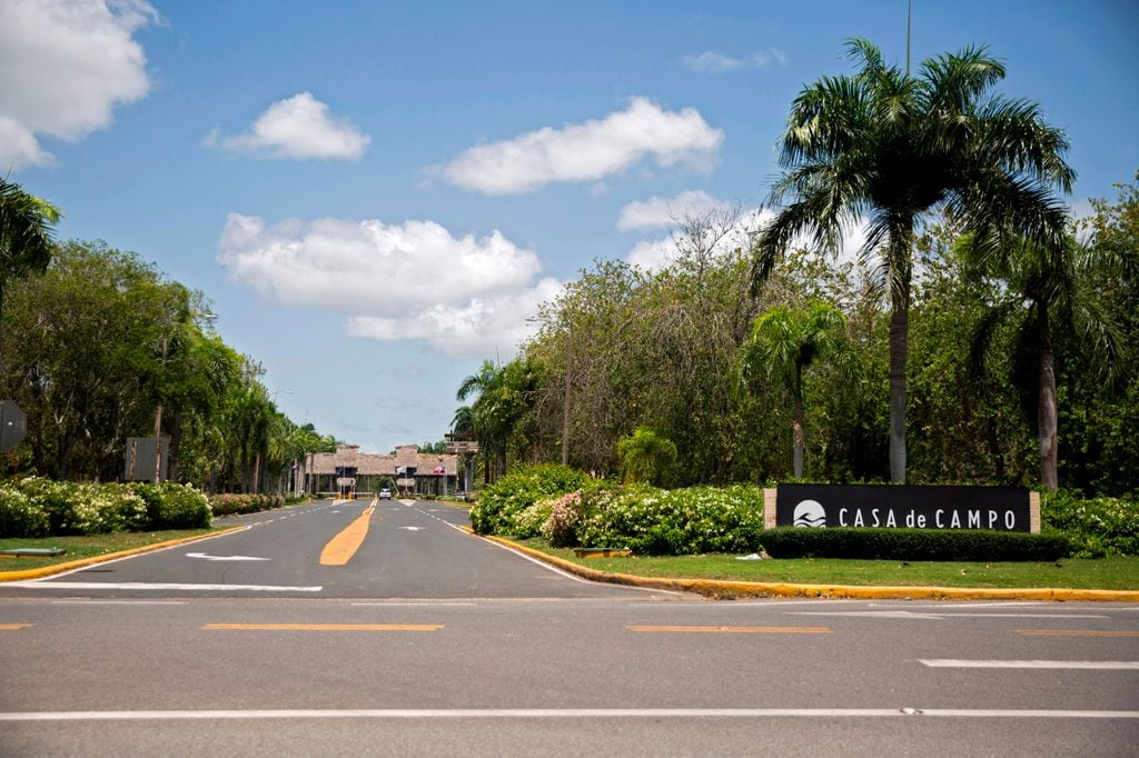 Entrada al resort Casa de Campo de  La Romana, en Republica Dominicana 