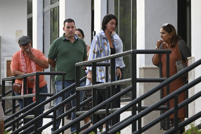 Celia Flores, hija de Pepa Flores, en el tanatorio de Massimo Stecchini