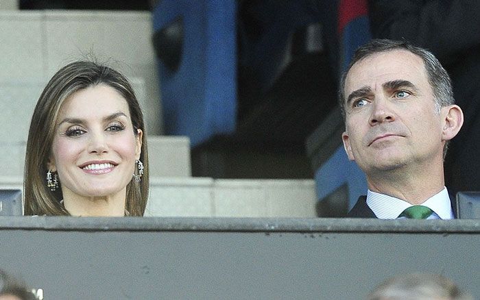 Los reyes Felipe y Letizia en un partido de Copa del Rey