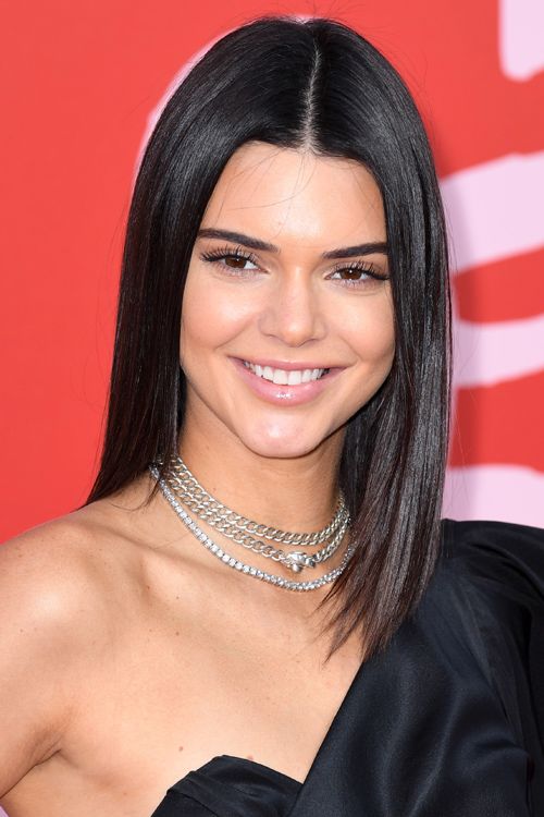 El cabello liso de Kendall Jenner