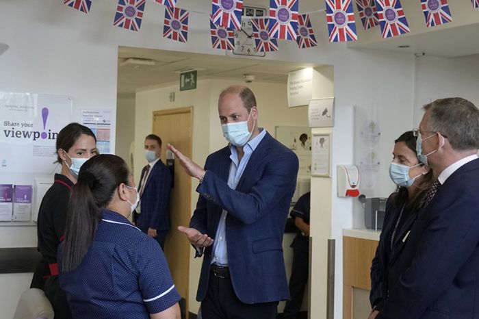 El príncipe Guillermo visita el Hospital Royal Marsden