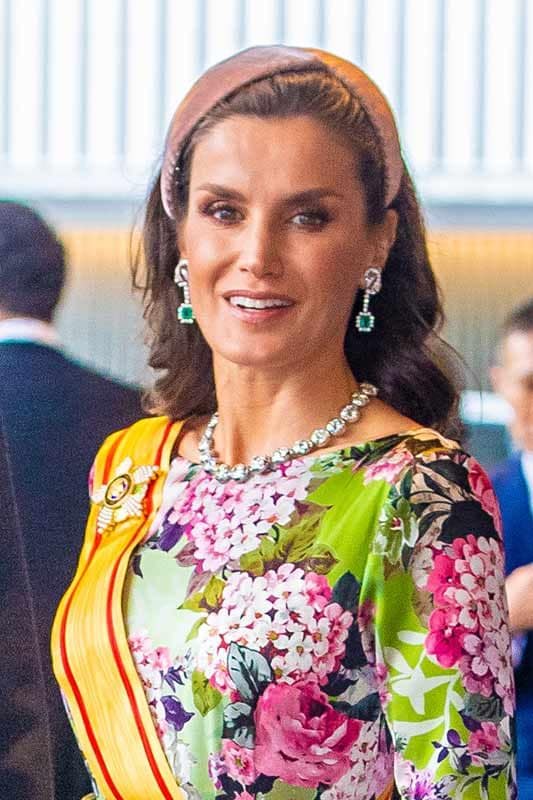 Doña Letizia abre el joyero real y estrena un histórico collar 