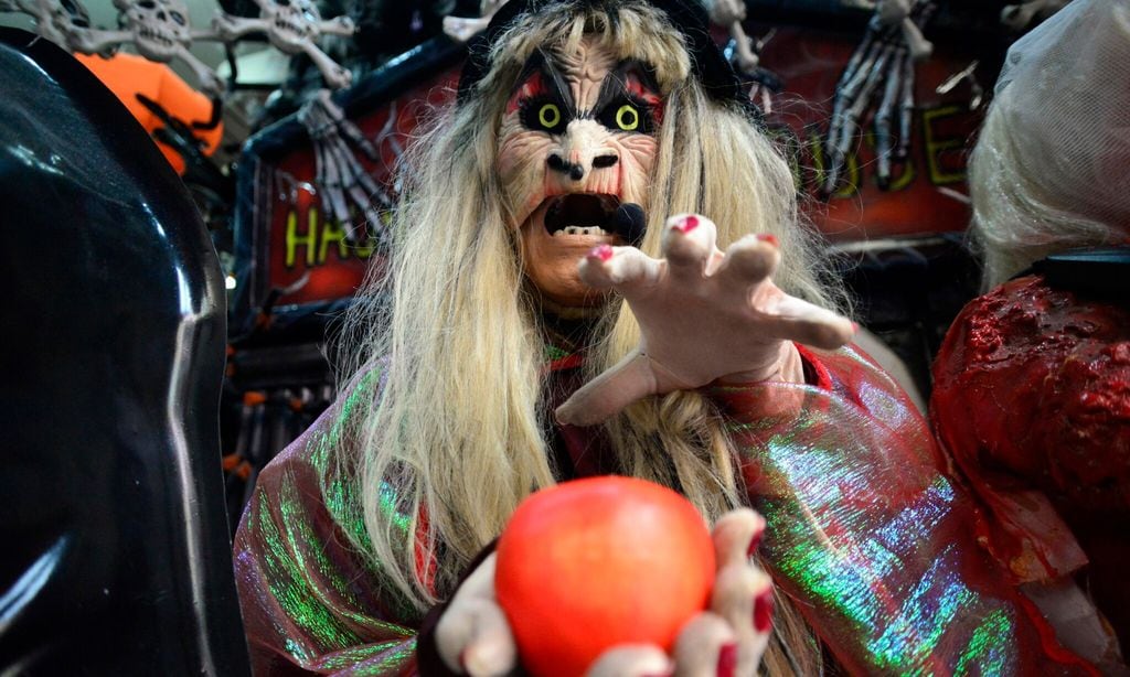 halloween costumes in sao paulo