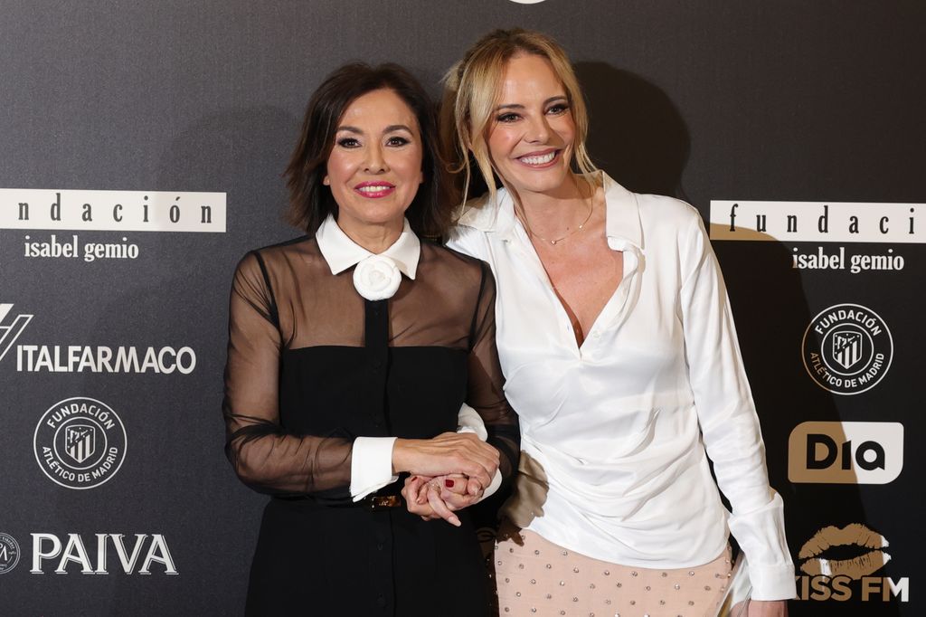 Paula Vázquez e Isabel Gemio en el 17 aniversario de de Fundación Isabel Gemio