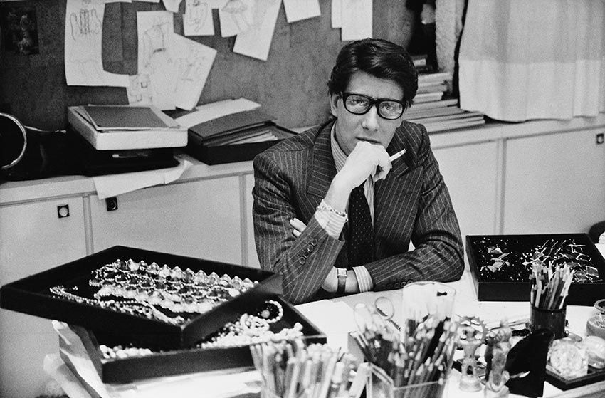 Yves-Saint-Laurent-en-su-estudio