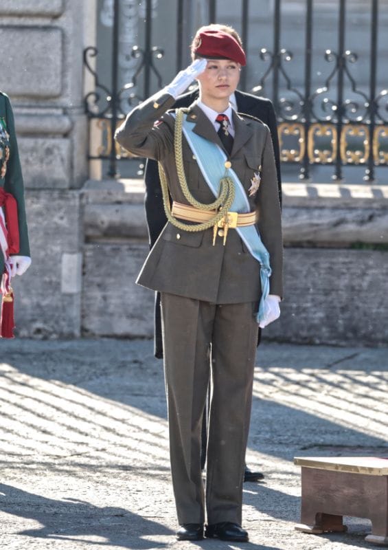 Uniforme militar de Leonor