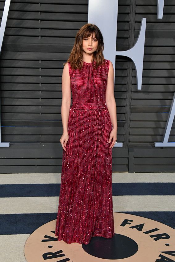 Ana de Armas en la fiesta de Vanity Fair con un elegante vestido de Dolce & Gabbana
