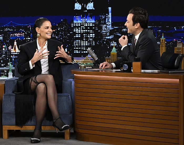 Katie Holmes en el programa de Jimmy Fallon