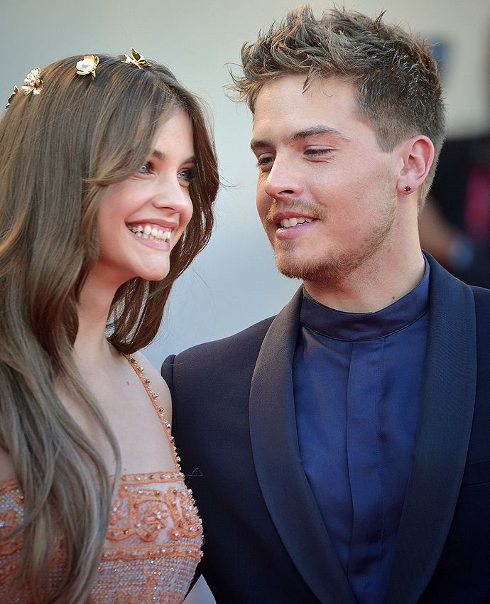 Dylan Sprouse y Barbara Palvin se han comprometido