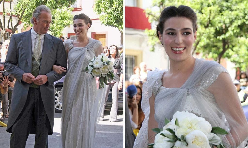 Eugenia Osborne, con su padre Bertín, el día de su boda