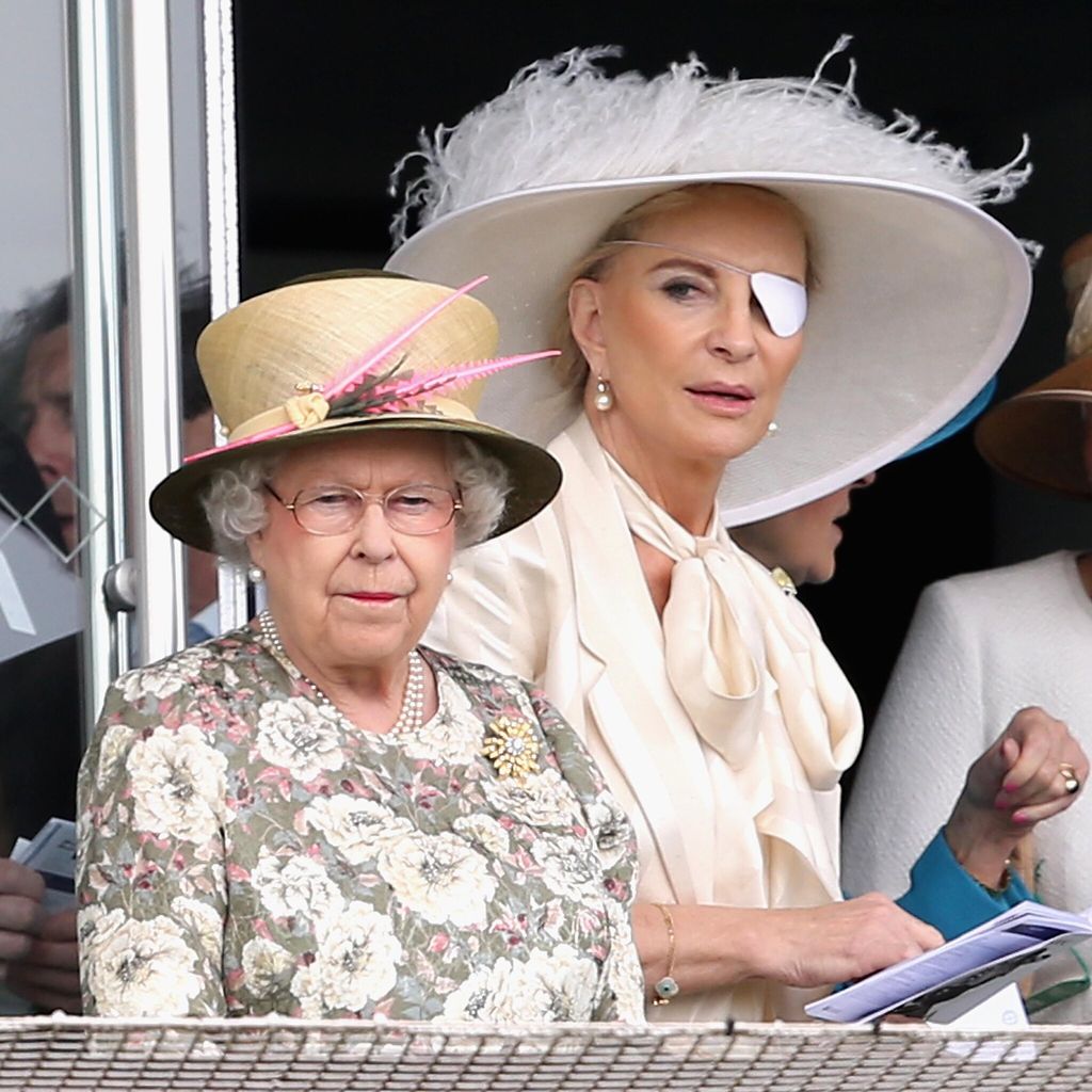 Reina Isabel y princesa Michael de Kent