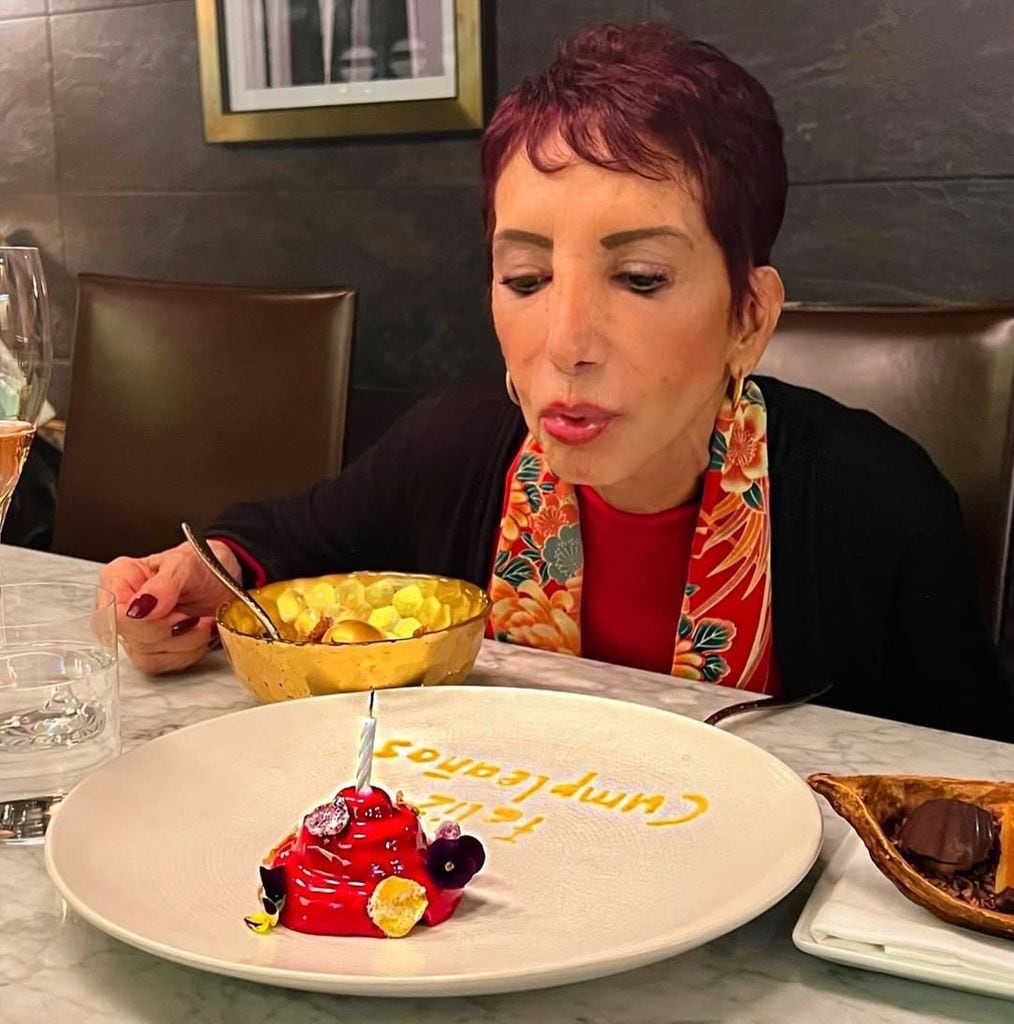 Con esta imagen, Andrea Legarreta recordó a su mamá en el que hubiera sido su cumpleaños.