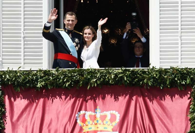 Los Reyes Felipe y Letizia tras la proclamación del monarca