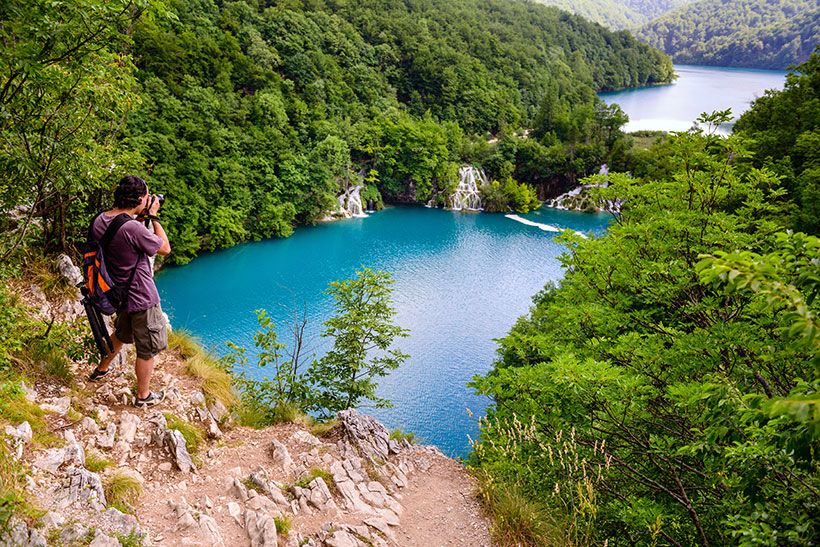 Plitvice-parque-nacional-croacia-visitante