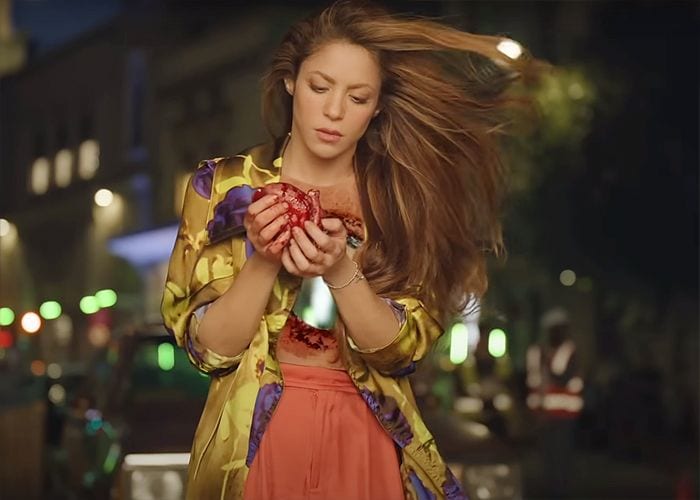 Shakira divide a sus fans con sus canciones