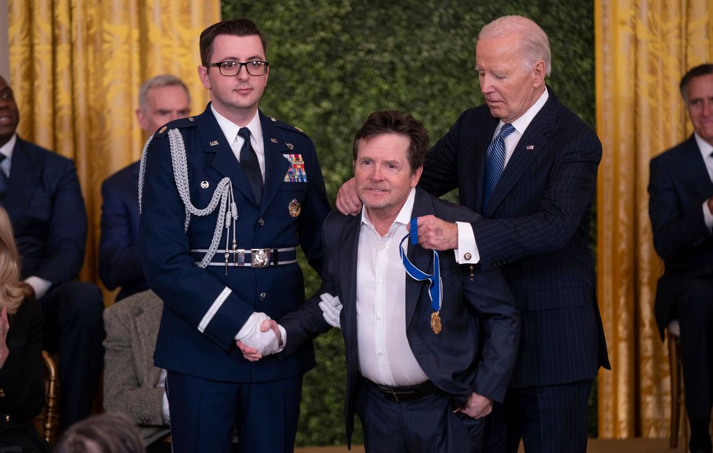  Michael J. Fox con el presidente americano Joe Biden