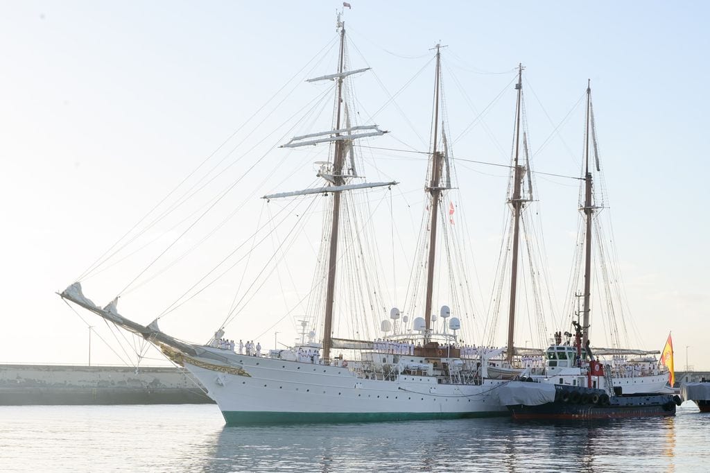 La princesa Leonor llega a Tenerife en el Buque-Escuela de la Armada 'Juan SebastiÃ¡n de Elcano'