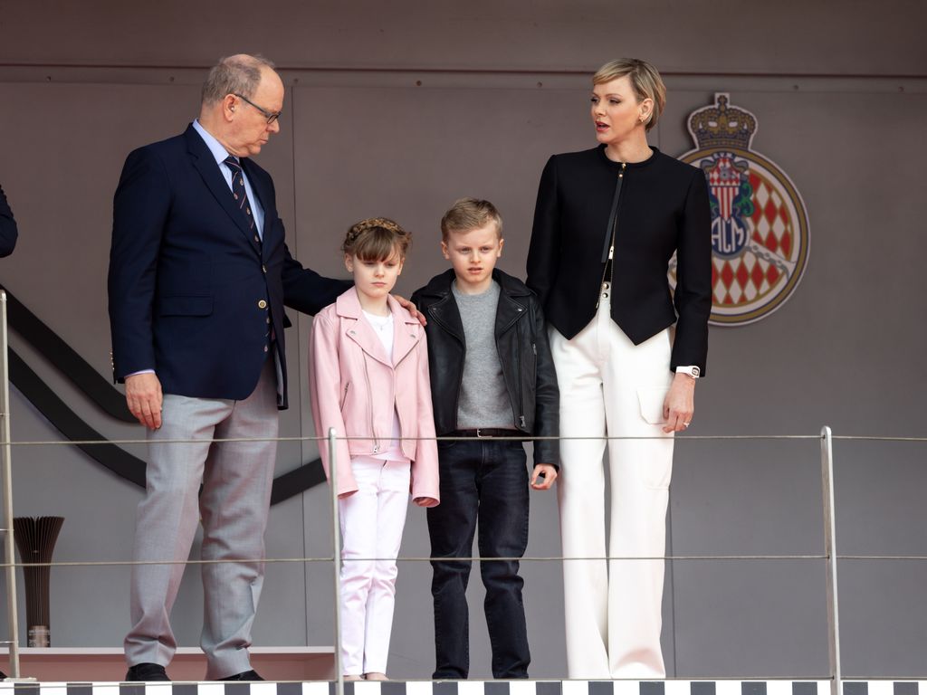 Charlene de Mónaco, Alberto de Mónaco, Jacques de Mónaco y Gabriella de Mónaco el 7 de mayo de 2022