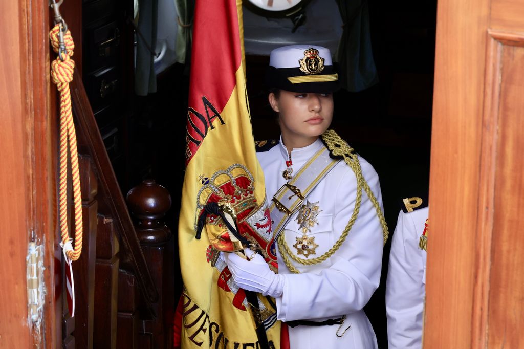 La princesa Leonor en Montevideo con el buque Juan Sebastian Elcano