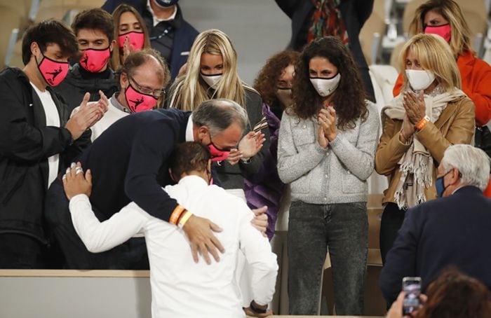 El efusivo beso a Mery Perelló con el que Rafa Nadal ha celebrado su victoria