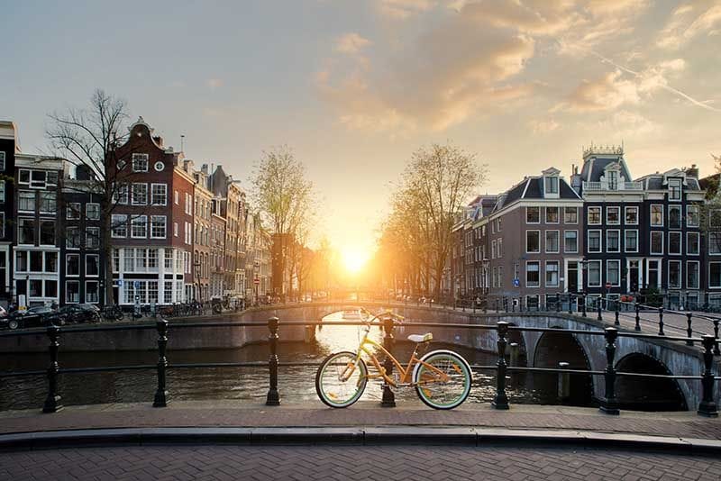 Ámsterdam AdobeStock_166693113