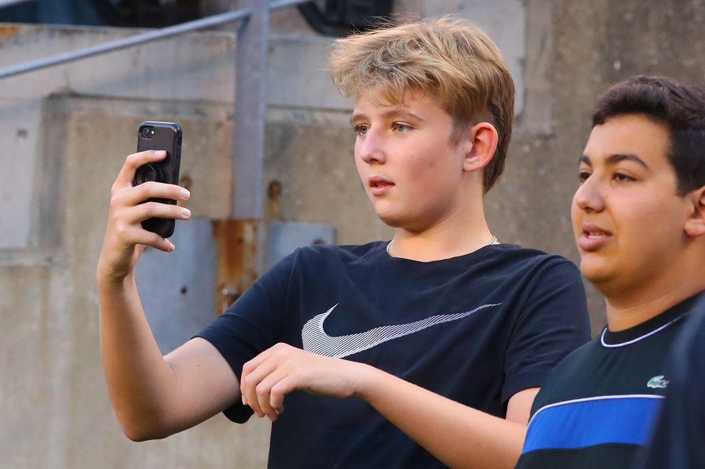 Barron Trump en un partido Real Madrid-Atlético de Madrid de la Champions en East Rutherford, NJ, el 26 de julio de 2019