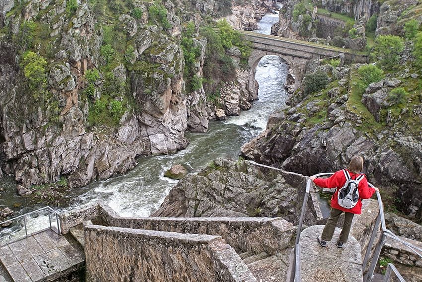 Imagen de la presa de Villar