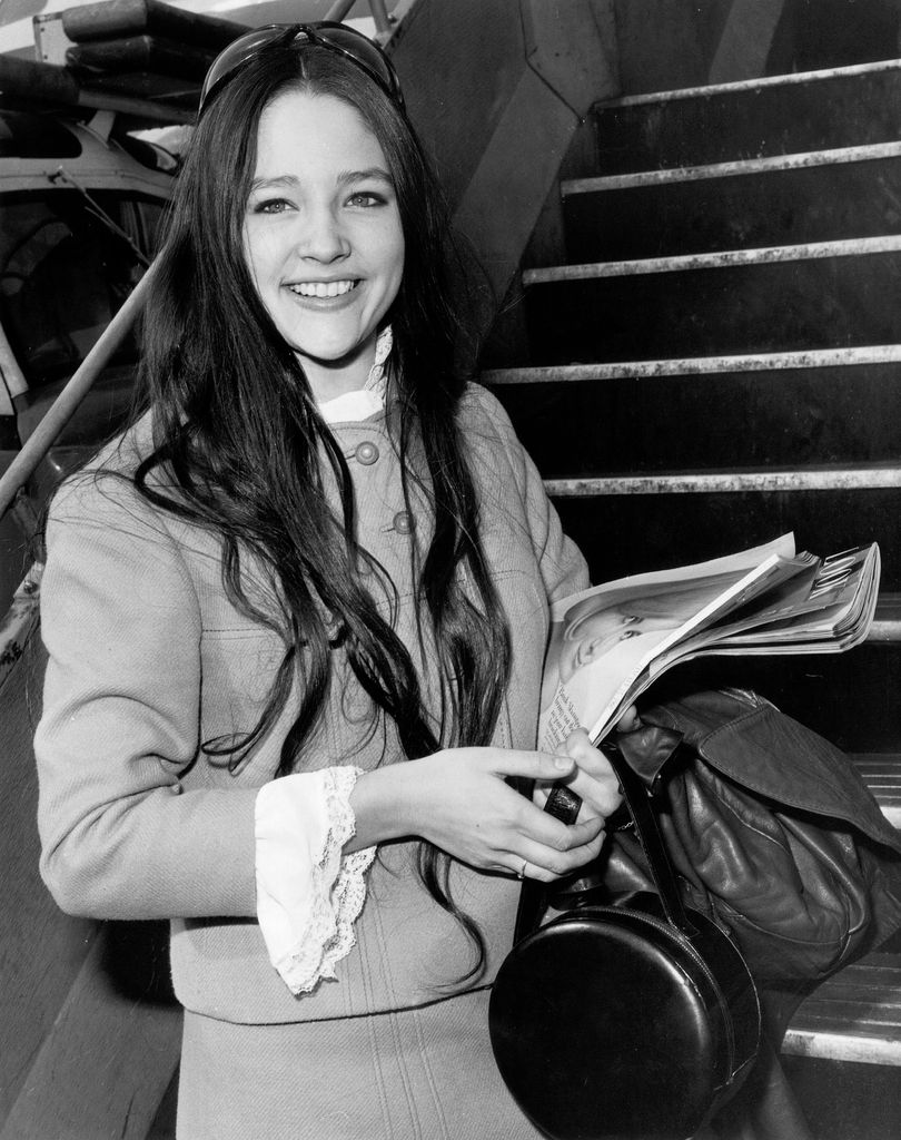 Olivia Hussey - Figure 7